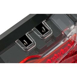 AXA achterlicht Riff batlow LED batt. aan/auto/uit 50+80mm (3379939127957)