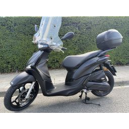 Piaggio Liberty S 1-cilinder, 4-takt, luchtgekoeld, injectie Matzwart 2025 (F.99044)