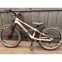 CONWAY MC 200 rigid Pearl White / Red 23cm 23 cm 2023 (4251507968348)