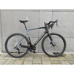 Sensa Giulia GF LTD 105 Di2, Lead-on-Black (S25CD598GFL255)