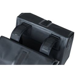 Basil fietstas dubbel Urban dry black (8715019176593)