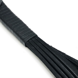 Red leather Martinet met Leren Touwen - 43 cm - Zwart (3701019810808)