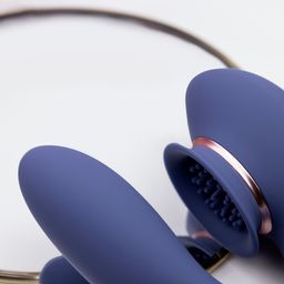 Innovation by shots Twitch 3 - Oplaadbare Vibrator en Suction - Blauw/Grijs (8714273054975)