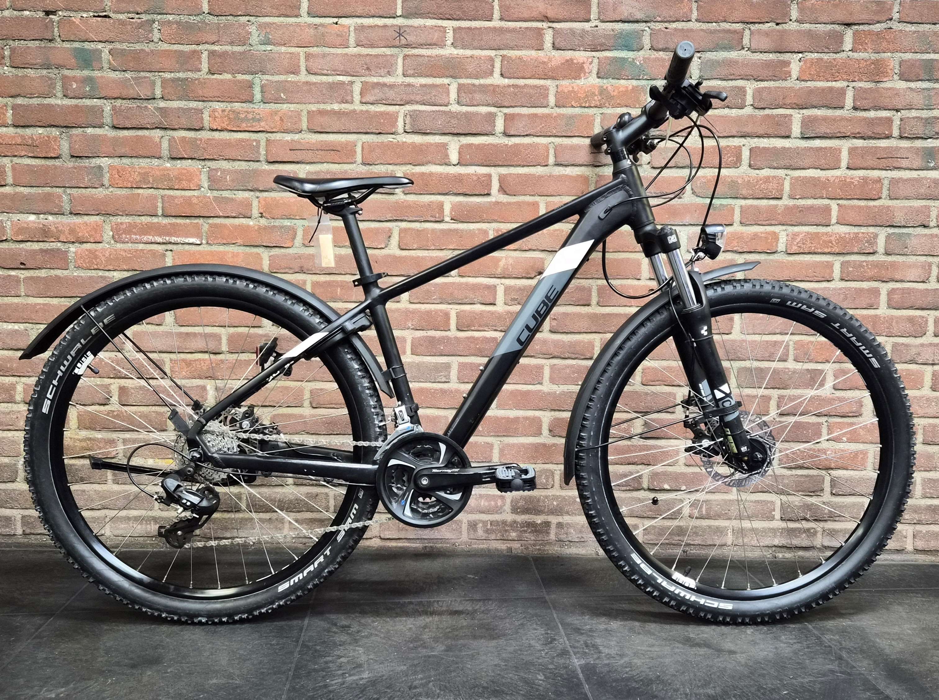 Cube atb (40862.7562417)