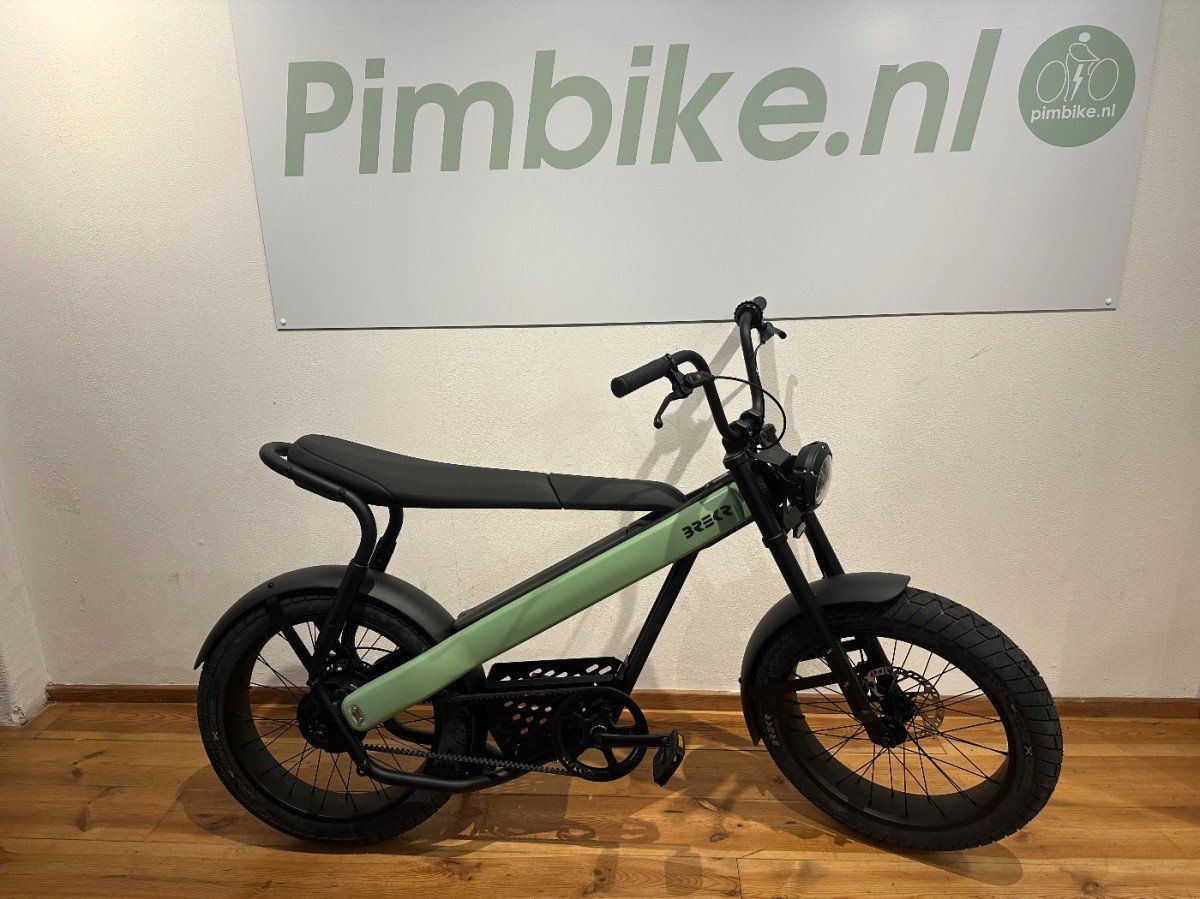 Brekr F250 720Wh Connectivity Saga Light Green M 2025 (F.11768)