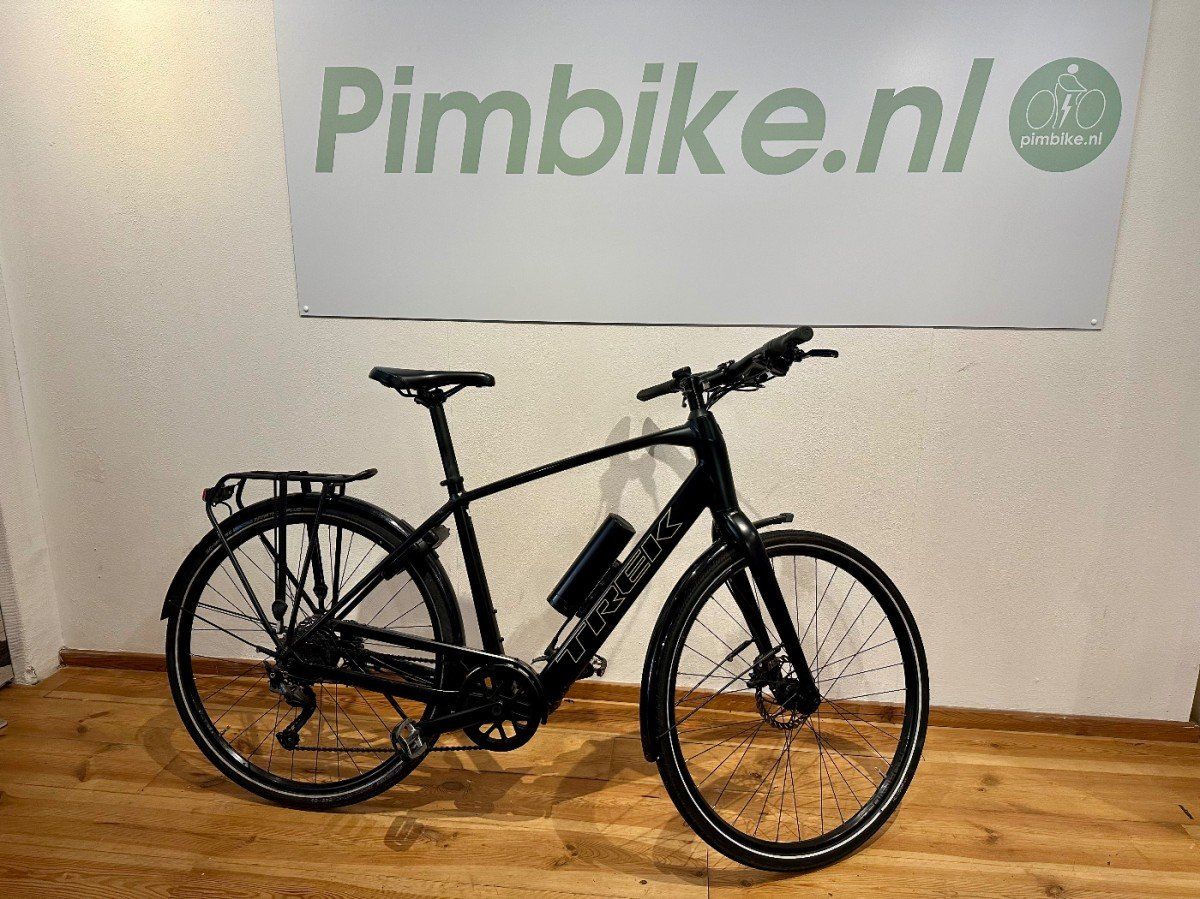 Trek FX2+ Zwart L 2022 (F.11786)