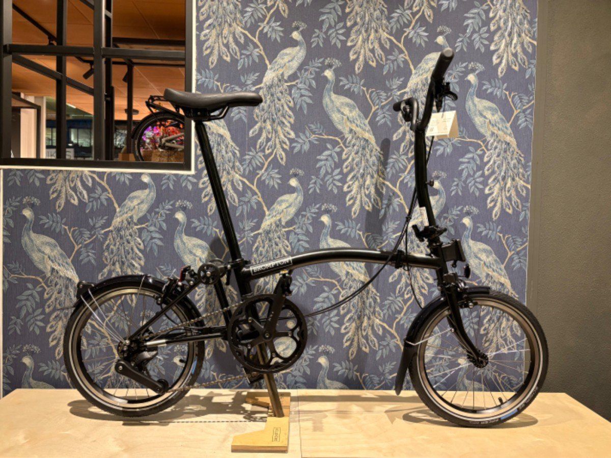 Brompton C-Line Mid Urban (M4L) Wide Black Matt 2026 (M4L0BBB00CW0R000C0070120BBBB00)