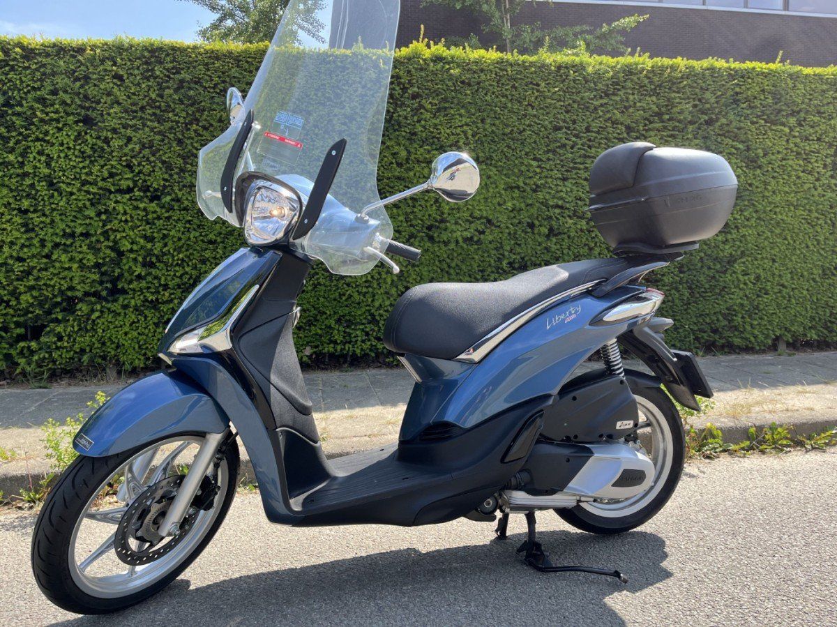 Piaggio Liberty 125 cc 1-cilinder, 4-takt, luchtgekoeld, injectie Blauw 2022 (F.97198)