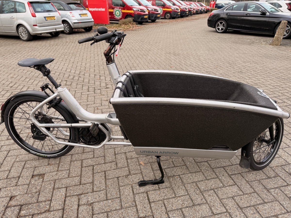 Urban Arrow Family Anniversary Edition incl. Tracefy Aluminium Brush 2022 (F.100938)