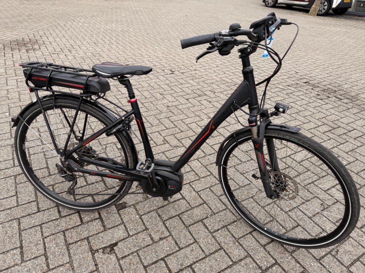 Victoria e Trekking 8.8 Dames Zwart/rood 48cm 2018 (F.102336)