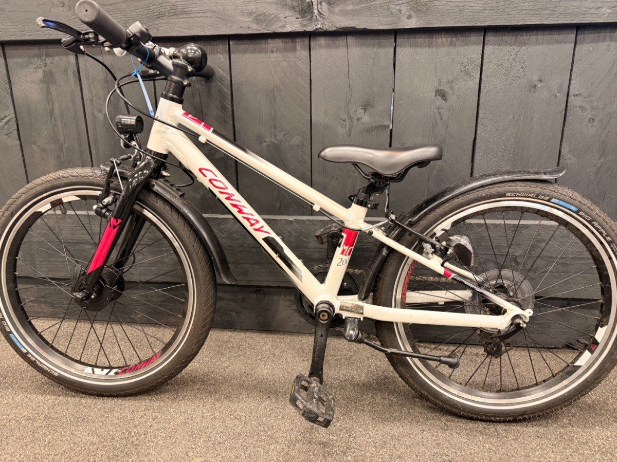 CONWAY MC 200 rigid Pearl White / Red 23cm 23 cm 2023 (4251507968348)