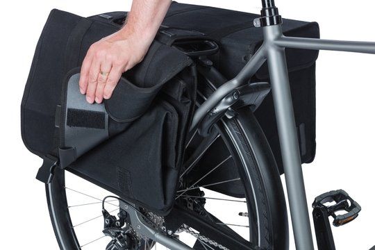 Basil fietstas dubbel Kavan Eco Classic zwart 68L (8715019182211)