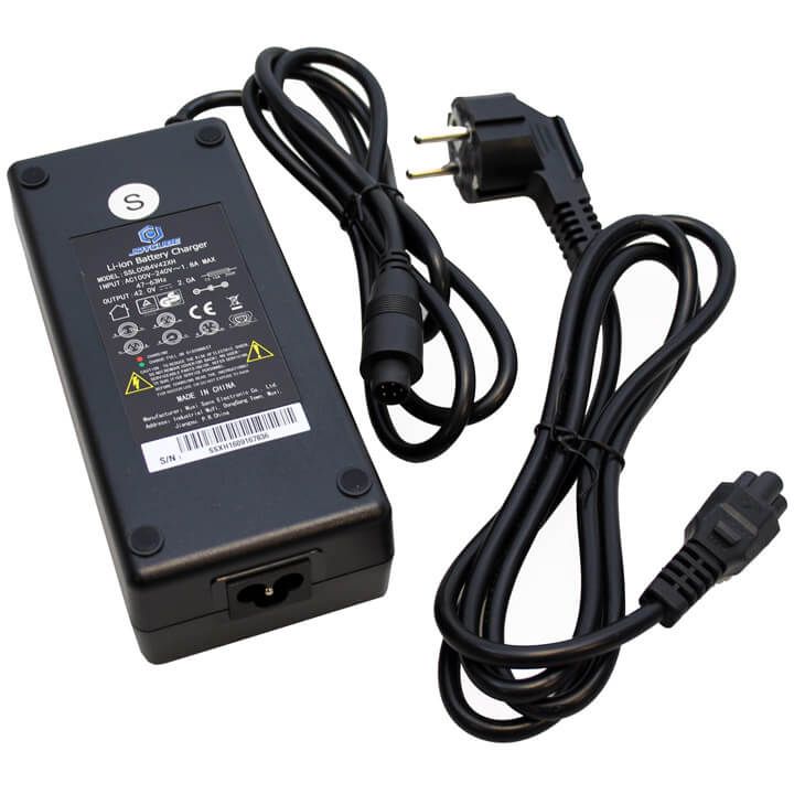 Cortina Lader 2A Ecomo 36v (8719461001304)