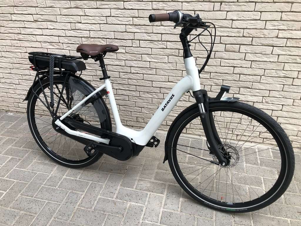 Batavus Batavus Finez E-go® Active Plus limited Lage instap Parelmoer wit 48cm 2025 (8713568555395)