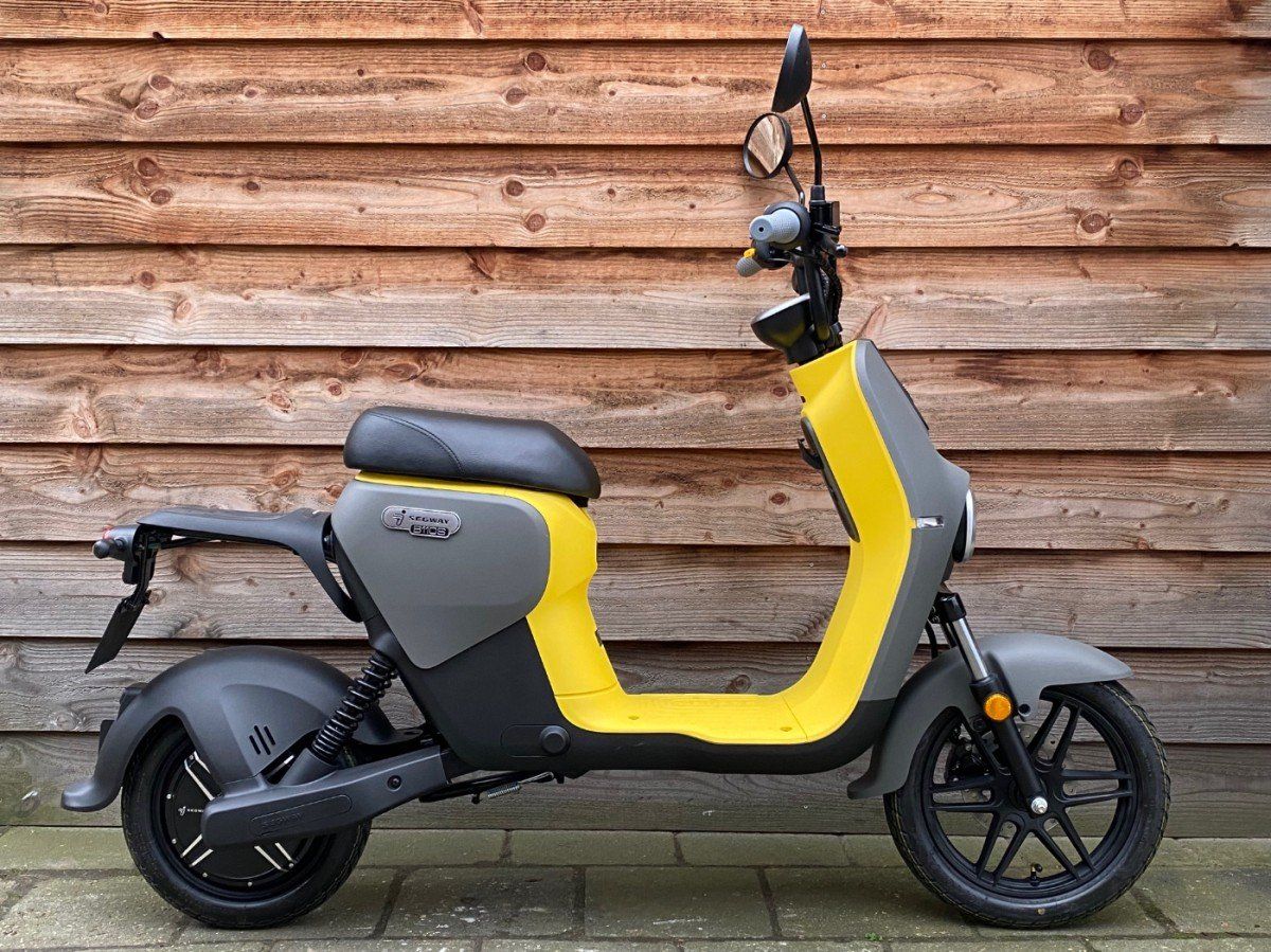 Segway B110S Elektrisch Yellow-Dark Grey 2022 (F.25816)
