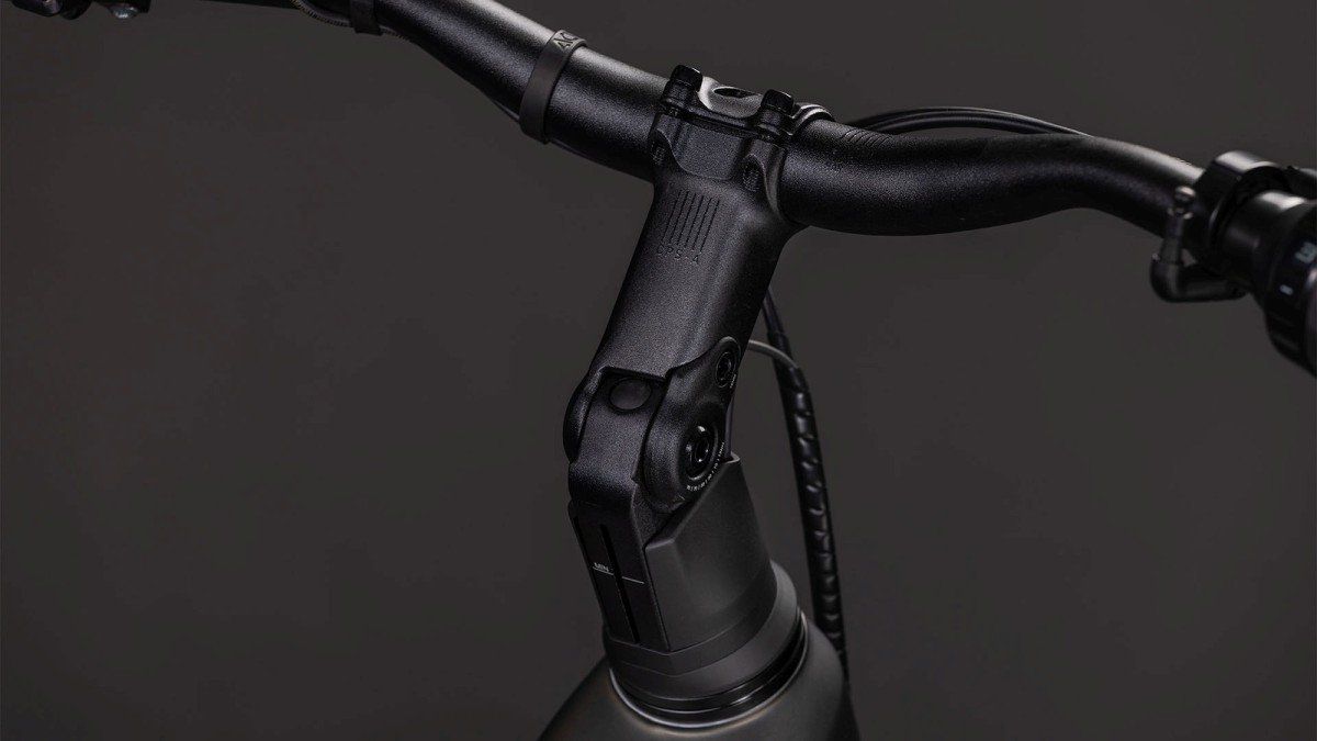 Cube touring hybrid comfort slx 800 charcoal/chrome lageinstap charcoal/chrome ee58 ee58 2026 (4054571496096)