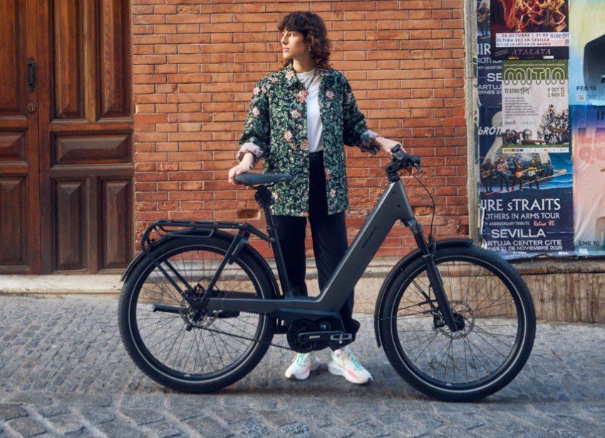 Riese & Müller Nevo5 silent CORE Dames ice blue 45cm 2026 (F01599_0701141211)