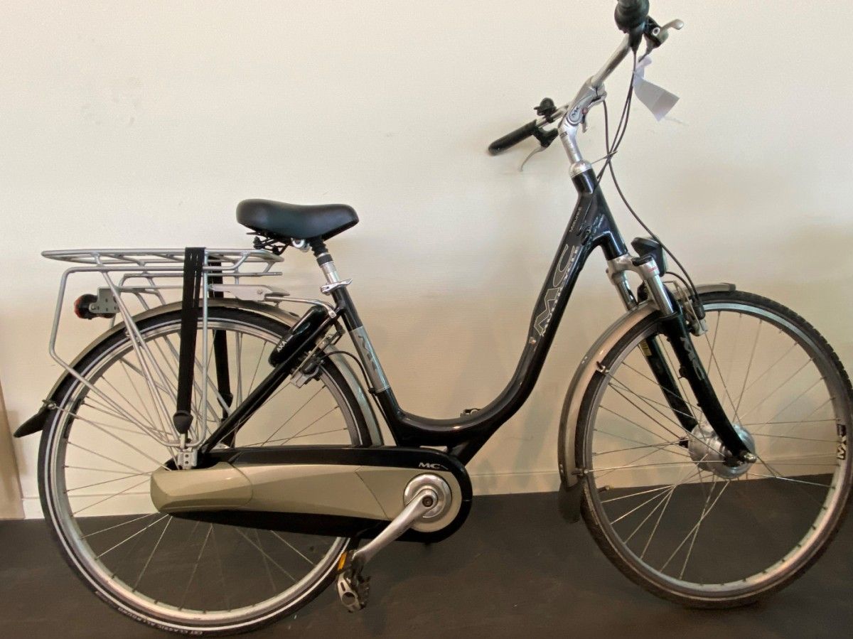 Multicycle Mature , Zwart