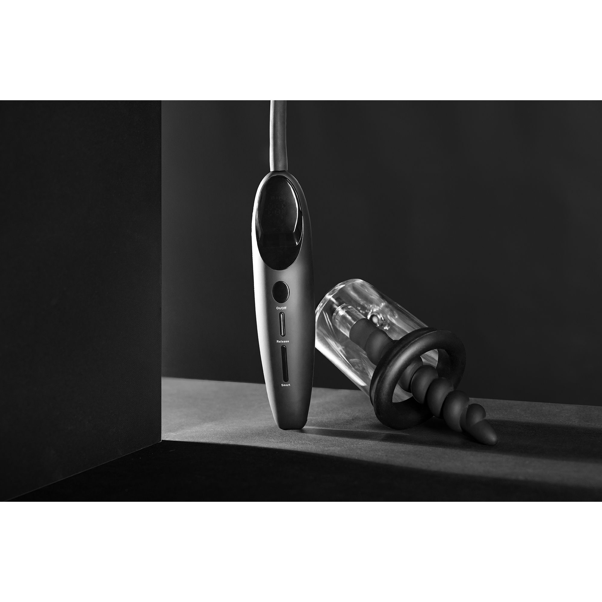 Ouch! by shots Automatische Oplaadbare Rosing Pomp - Zwart (8714273048479)