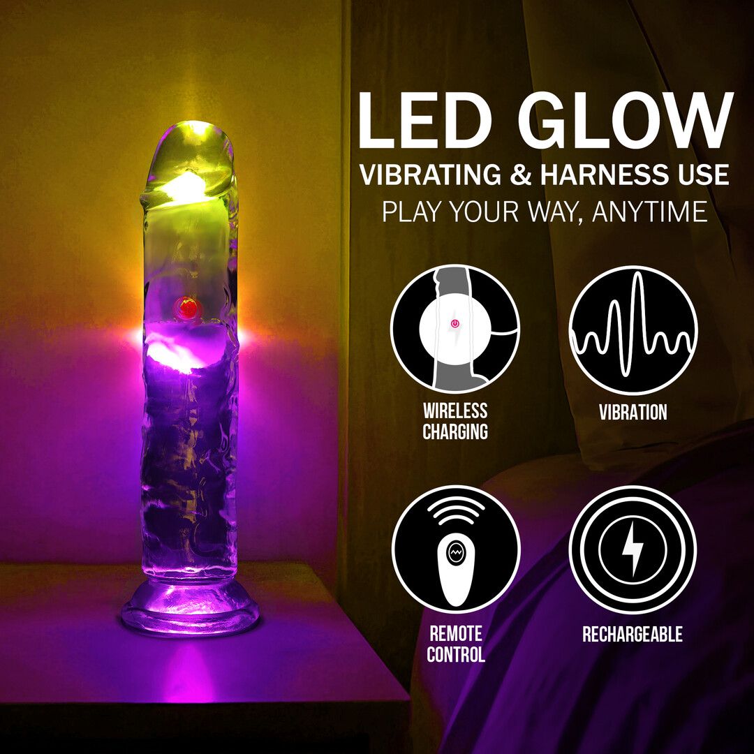 Realrock by shots LED Vibrating Straight Cock - 7 / 18 cm - Transparent (8714273059628)