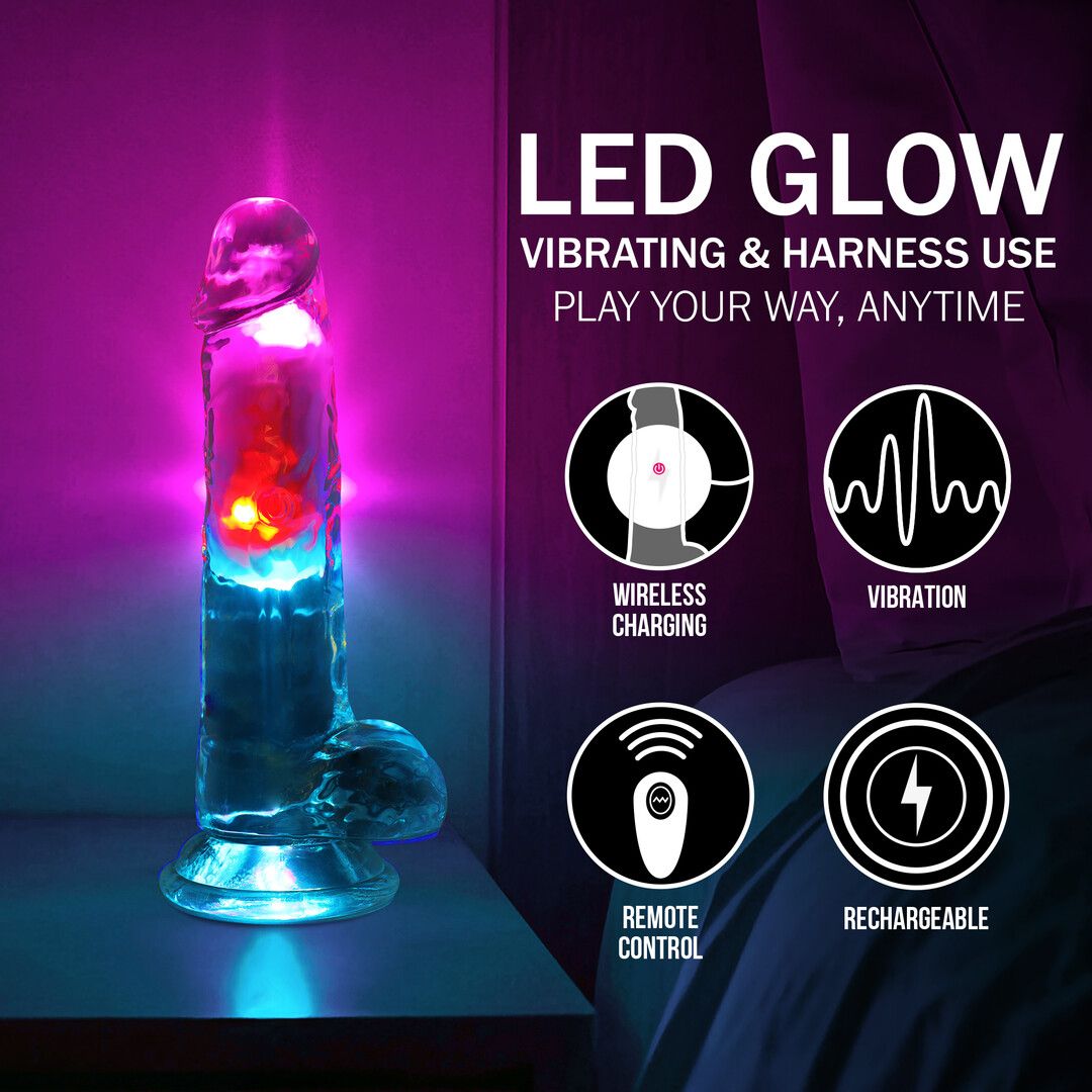 Realrock by shots LED Vibrerende Rechte Penis met Ballen - 7 / 18 cm - Transparant (8714273059635)