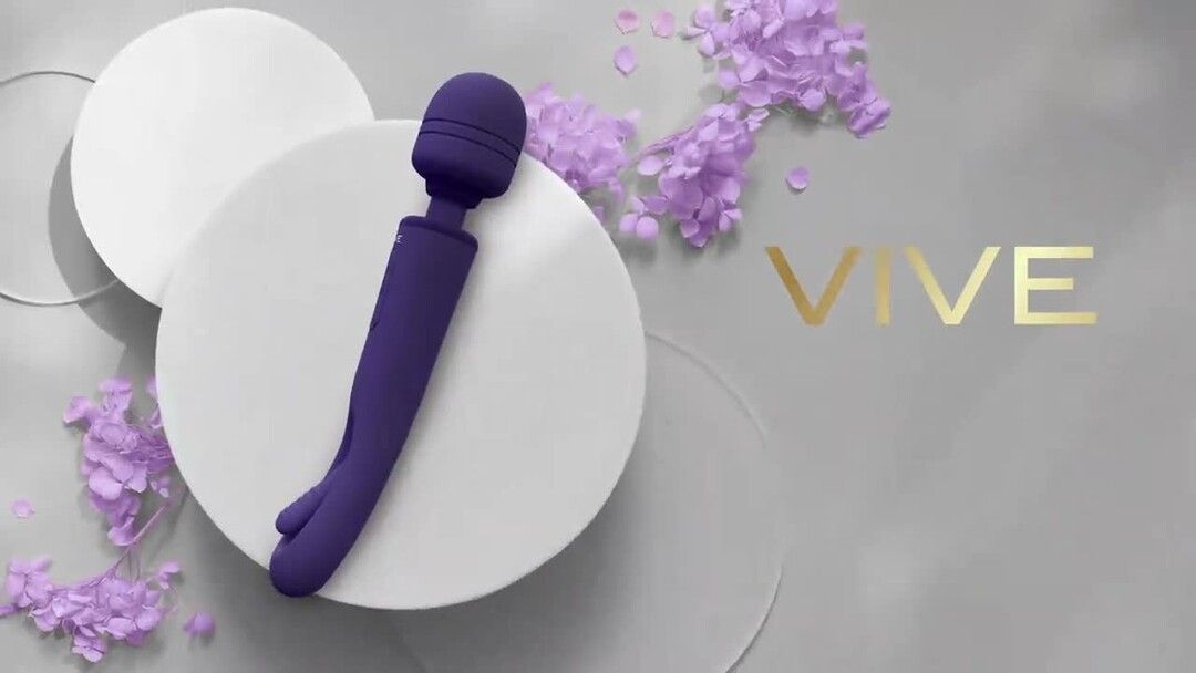 Vive by shots Kiku - Dubbelzijdige Wand met Innovatieve G-Spot Flapper Stimulator - Paars (8714273051837)