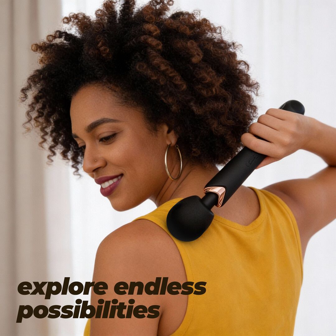 Crushious Holly - Rechargeable Wand Massager - Black (7403254162105)